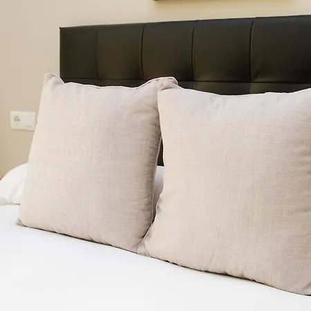 Apartment C38 - Nice Studio Close To Teatro Cervantes *